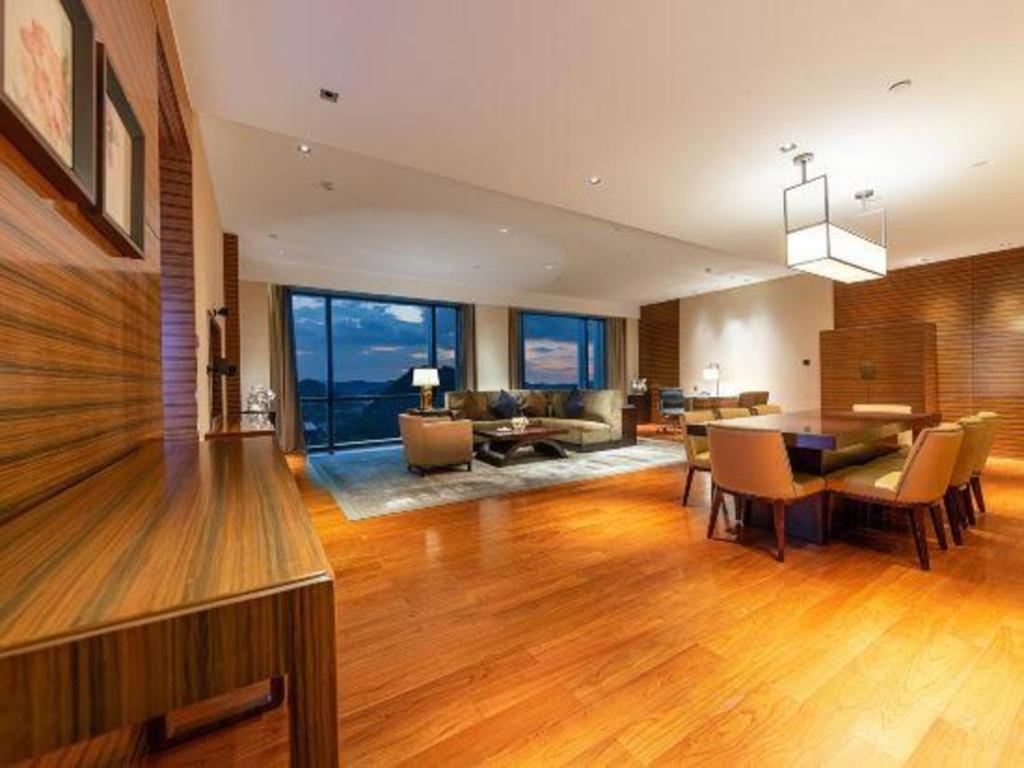 โรงแรมนิว เวิลด์ กุ้ยหยาง ภายนอก รูปภาพ